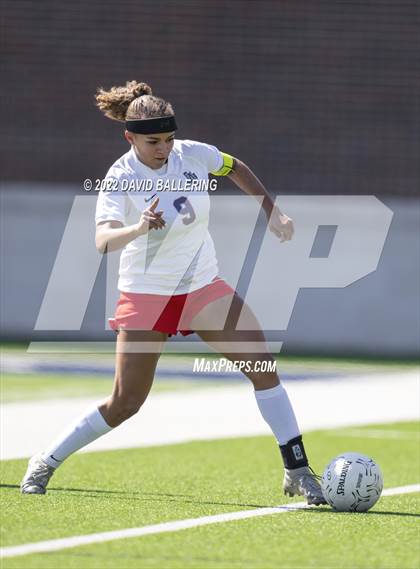 Thumbnail 1 in Southlake Carroll vs. Allen UIL 6A Regional Semifinal photogallery.