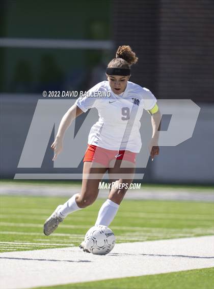 Thumbnail 2 in Southlake Carroll vs. Allen UIL 6A Regional Semifinal photogallery.