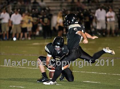 Thumbnail 2 in Memphis University vs. Millington Central photogallery.