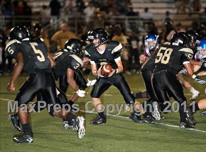 Thumbnail 2 in Memphis University vs. Millington Central photogallery.