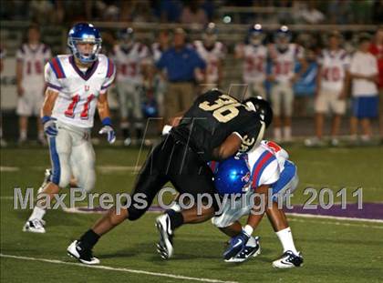 Thumbnail 3 in Memphis University vs. Millington Central photogallery.