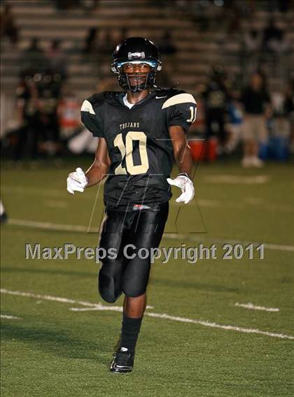 Thumbnail 2 in Memphis University vs. Millington Central photogallery.