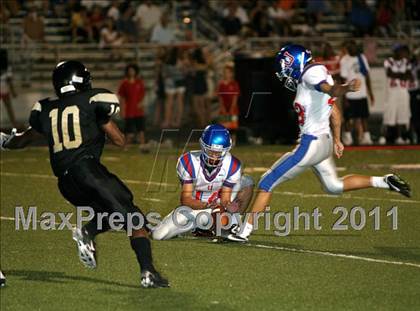 Thumbnail 2 in Memphis University vs. Millington Central photogallery.