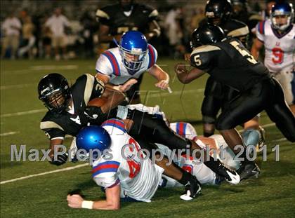 Thumbnail 3 in Memphis University vs. Millington Central photogallery.