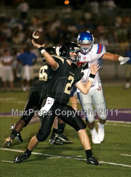 Thumbnail 2 in Memphis University vs. Millington Central photogallery.