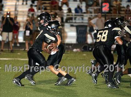 Thumbnail 2 in Memphis University vs. Millington Central photogallery.