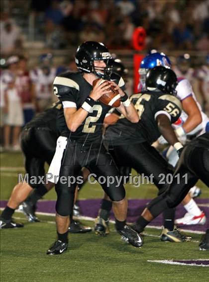 Thumbnail 2 in Memphis University vs. Millington Central photogallery.