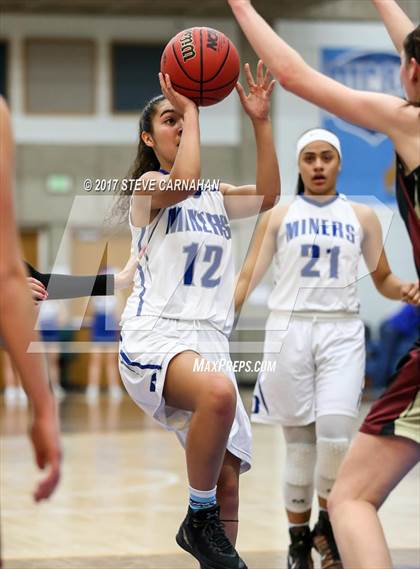 Thumbnail 3 in Viewmont vs Bingham (UHSAA 5A Quarterfinal) photogallery.