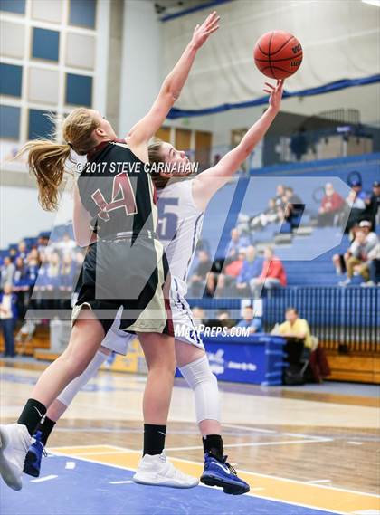 Thumbnail 1 in Viewmont vs Bingham (UHSAA 5A Quarterfinal) photogallery.