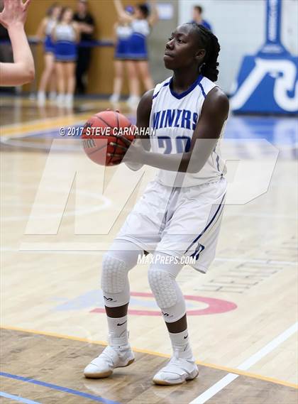 Thumbnail 3 in Viewmont vs Bingham (UHSAA 5A Quarterfinal) photogallery.