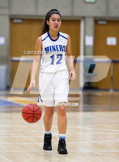Thumbnail 1 in Viewmont vs Bingham (UHSAA 5A Quarterfinal) photogallery.