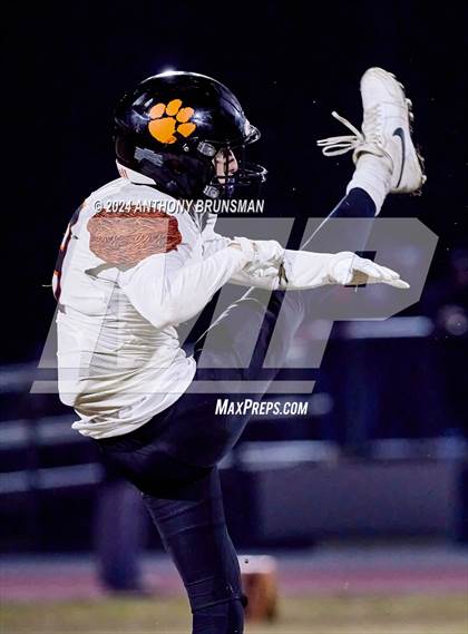 Thumbnail 2 in Arcata @ Winters (CIF 6-AA Northern Regional Final) photogallery.