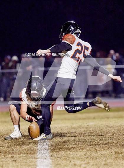 Thumbnail 3 in Arcata @ Winters (CIF 6-AA Northern Regional Final) photogallery.