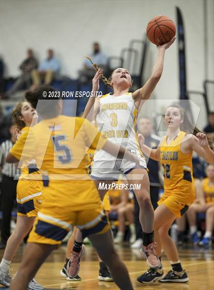 Thumbnail 2 in Shoreham-Wading River vs West Babylon (NYSPHSAA Section XI Class A Semifinal) photogallery.