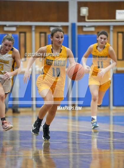 Thumbnail 3 in Shoreham-Wading River vs West Babylon (NYSPHSAA Section XI Class A Semifinal) photogallery.