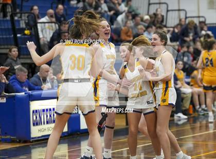 Thumbnail 3 in Shoreham-Wading River vs West Babylon (NYSPHSAA Section XI Class A Semifinal) photogallery.
