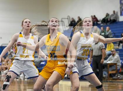 Thumbnail 2 in Shoreham-Wading River vs West Babylon (NYSPHSAA Section XI Class A Semifinal) photogallery.