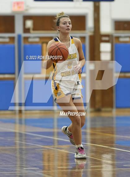 Thumbnail 1 in Shoreham-Wading River vs West Babylon (NYSPHSAA Section XI Class A Semifinal) photogallery.