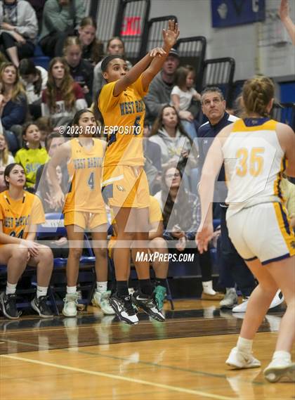 Thumbnail 2 in Shoreham-Wading River vs West Babylon (NYSPHSAA Section XI Class A Semifinal) photogallery.