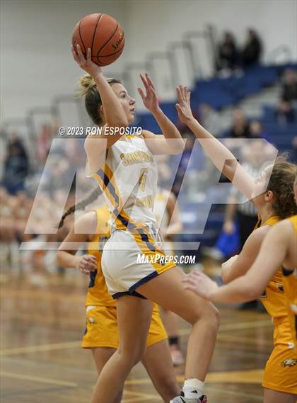 Thumbnail 2 in Shoreham-Wading River vs West Babylon (NYSPHSAA Section XI Class A Semifinal) photogallery.