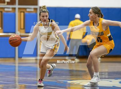 Thumbnail 1 in Shoreham-Wading River vs West Babylon (NYSPHSAA Section XI Class A Semifinal) photogallery.