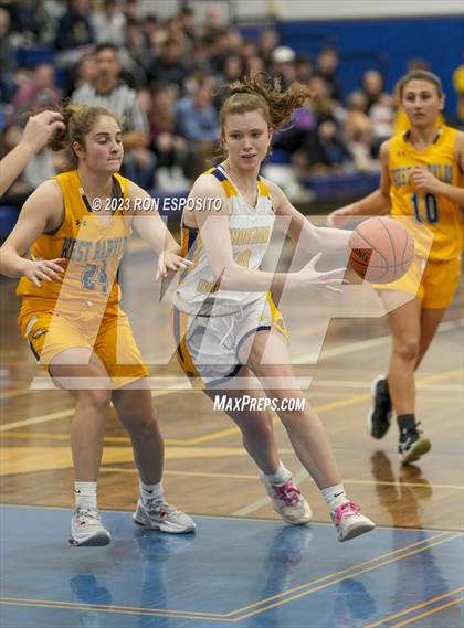 Thumbnail 1 in Shoreham-Wading River vs West Babylon (NYSPHSAA Section XI Class A Semifinal) photogallery.