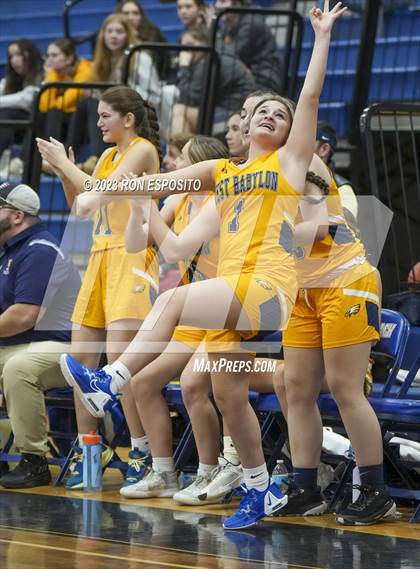 Thumbnail 1 in Shoreham-Wading River vs West Babylon (NYSPHSAA Section XI Class A Semifinal) photogallery.
