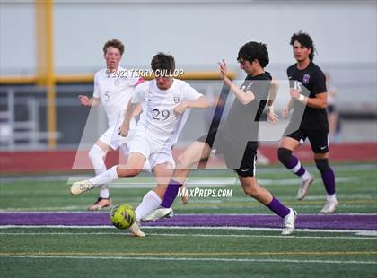 Thumbnail 1 in Lehi vs. Skyline (UHSAA 5A 2nd Round) photogallery.