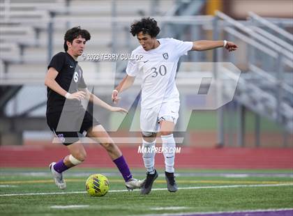 Thumbnail 2 in Lehi vs. Skyline (UHSAA 5A 2nd Round) photogallery.