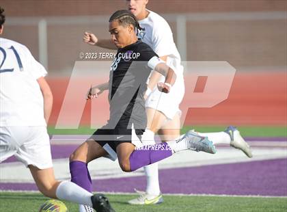 Thumbnail 1 in Lehi vs. Skyline (UHSAA 5A 2nd Round) photogallery.