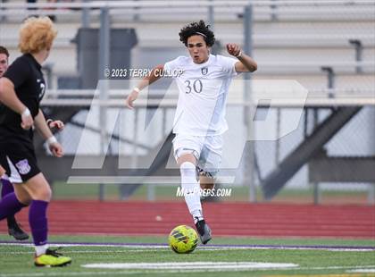 Thumbnail 1 in Lehi vs. Skyline (UHSAA 5A 2nd Round) photogallery.