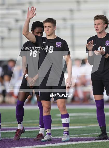 Thumbnail 2 in Lehi vs. Skyline (UHSAA 5A 2nd Round) photogallery.