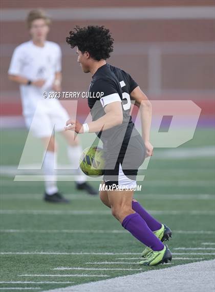 Thumbnail 2 in Lehi vs. Skyline (UHSAA 5A 2nd Round) photogallery.