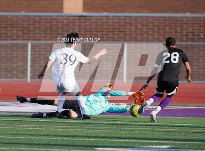 Thumbnail 1 in Lehi vs. Skyline (UHSAA 5A 2nd Round) photogallery.