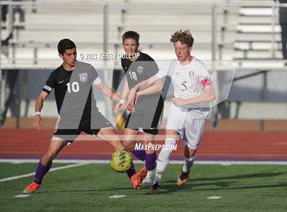 Thumbnail 3 in Lehi vs. Skyline (UHSAA 5A 2nd Round) photogallery.