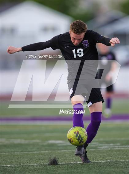 Thumbnail 2 in Lehi vs. Skyline (UHSAA 5A 2nd Round) photogallery.