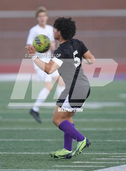 Thumbnail 1 in Lehi vs. Skyline (UHSAA 5A 2nd Round) photogallery.