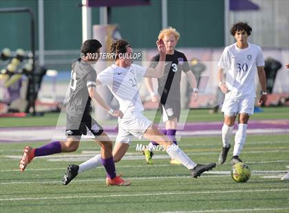 Thumbnail 1 in Lehi vs. Skyline (UHSAA 5A 2nd Round) photogallery.