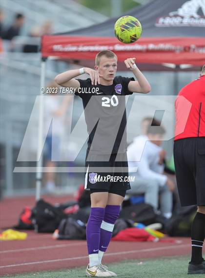 Thumbnail 2 in Lehi vs. Skyline (UHSAA 5A 2nd Round) photogallery.