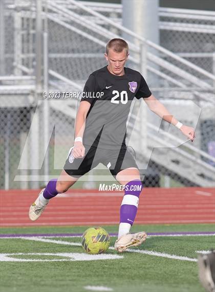 Thumbnail 3 in Lehi vs. Skyline (UHSAA 5A 2nd Round) photogallery.