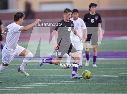 Thumbnail 3 in Lehi vs. Skyline (UHSAA 5A 2nd Round) photogallery.