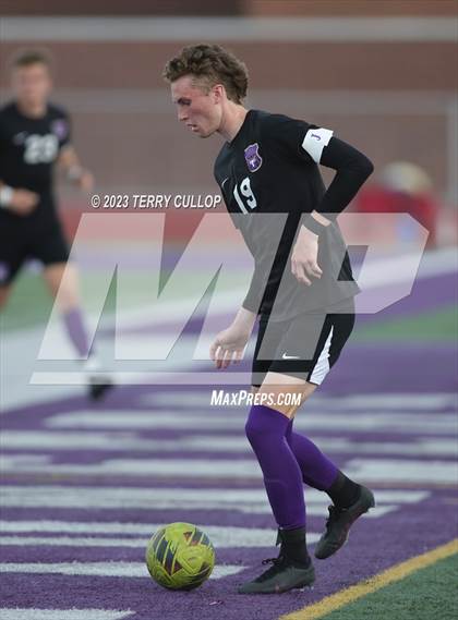 Thumbnail 2 in Lehi vs. Skyline (UHSAA 5A 2nd Round) photogallery.
