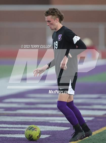 Thumbnail 1 in Lehi vs. Skyline (UHSAA 5A 2nd Round) photogallery.