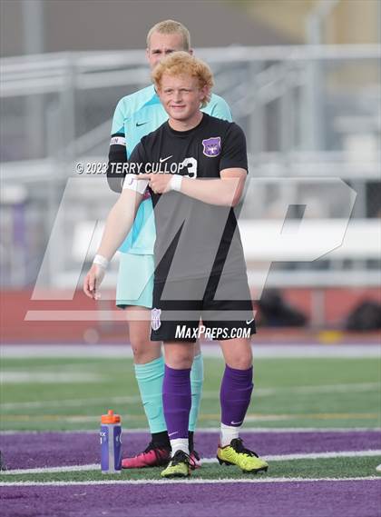 Thumbnail 2 in Lehi vs. Skyline (UHSAA 5A 2nd Round) photogallery.