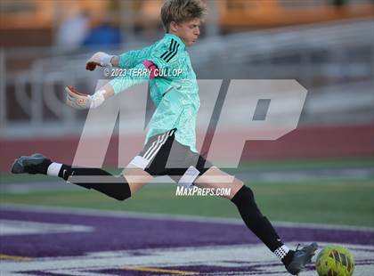 Thumbnail 2 in Lehi vs. Skyline (UHSAA 5A 2nd Round) photogallery.