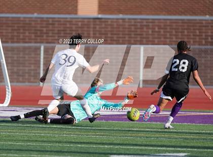 Thumbnail 3 in Lehi vs. Skyline (UHSAA 5A 2nd Round) photogallery.