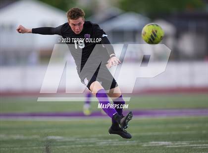 Thumbnail 1 in Lehi vs. Skyline (UHSAA 5A 2nd Round) photogallery.