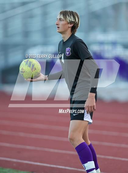 Thumbnail 2 in Lehi vs. Skyline (UHSAA 5A 2nd Round) photogallery.