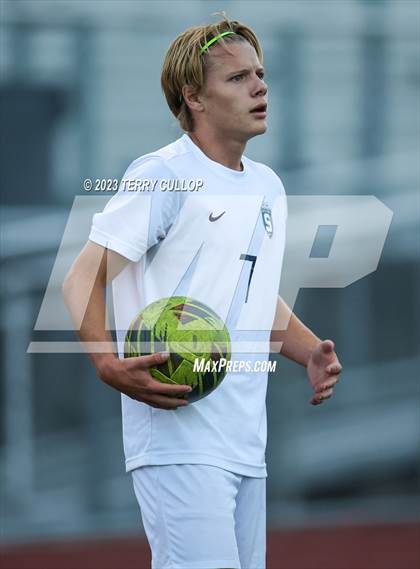 Thumbnail 2 in Lehi vs. Skyline (UHSAA 5A 2nd Round) photogallery.