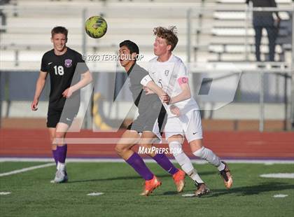 Thumbnail 3 in Lehi vs. Skyline (UHSAA 5A 2nd Round) photogallery.